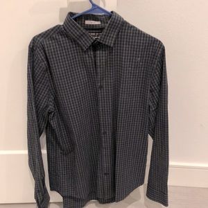 Men’s Medium Fitted Express Dress Shirt